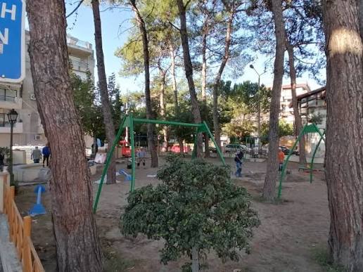 Εύοσμος: «Φεύγουμε από την περιοχή για να βρούμε πάρκο για τα παιδιά μας»